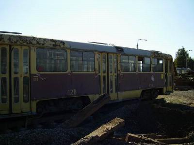 Вагон № 128 на территории технического депо. Списан. Фото 2007 года.