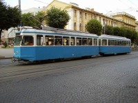 Поезд 251+230 на ост. Театральной, июнь 2008г.