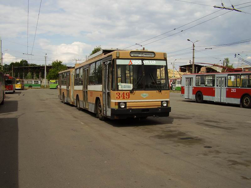 ЮМЗ Т1 в депо, 2007год.